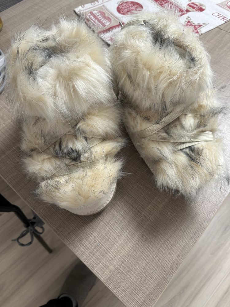 Vand Cizme de zăpadă bej cu blană Moon Boot