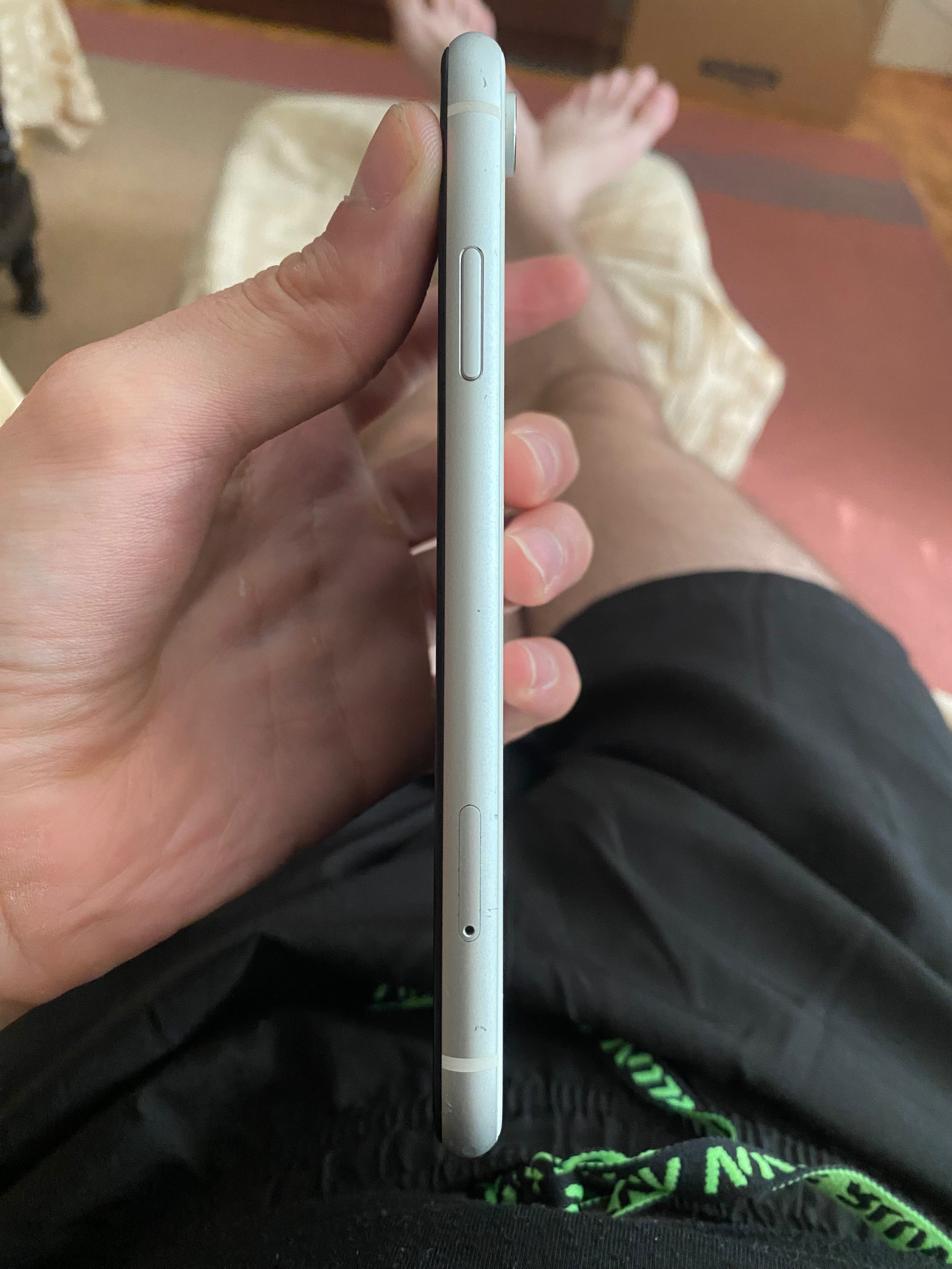 IPhone Xr бял 100%батерия