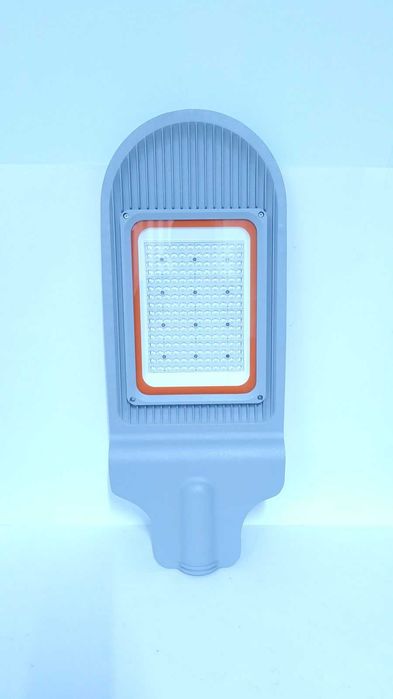 Светодиодные уличные светильники / LED COBRA / 50–250 Вт