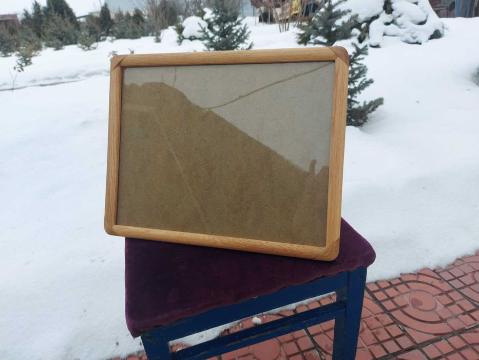 Рамка для картин, портретов, фото