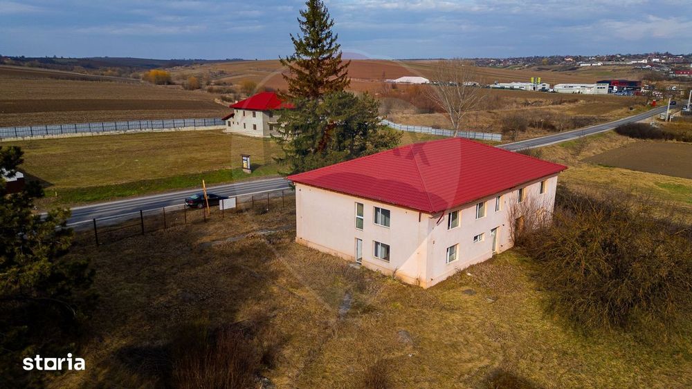 Apartamente, sediu de firma, spatii comerciale, in Com. Traian/Bacău