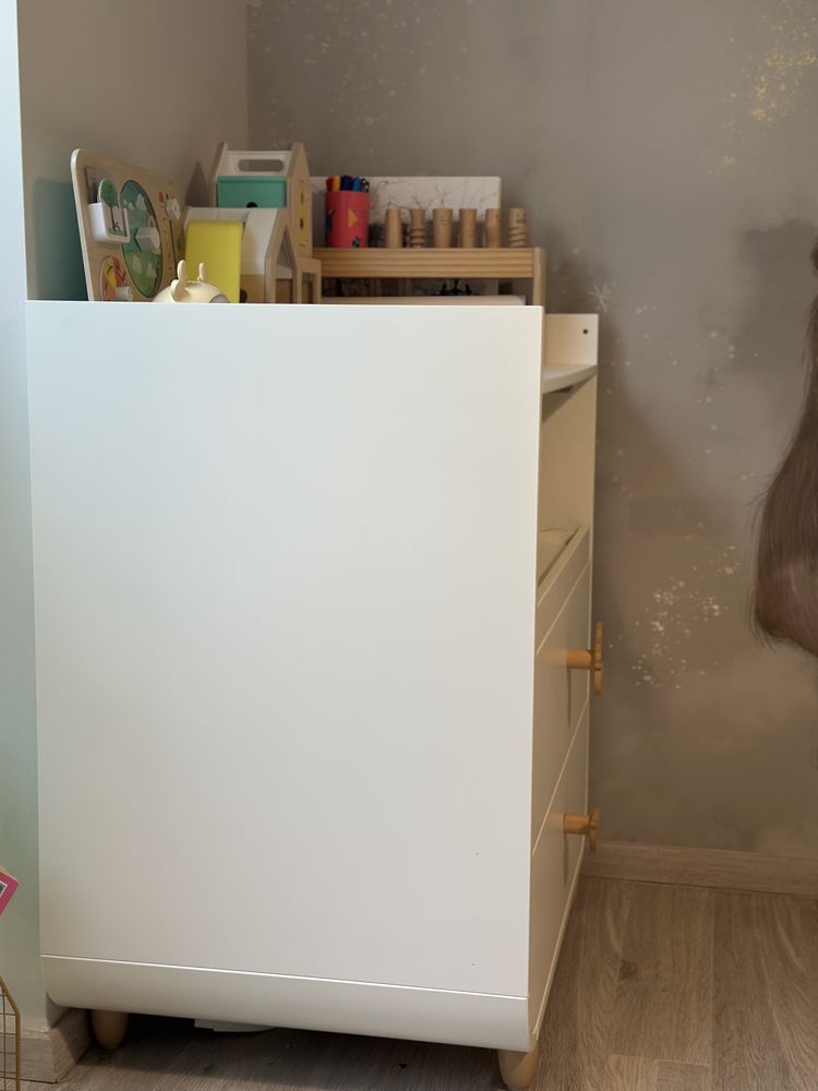 Masa de infasat convertibila in comoda – IKEA MYLLRA