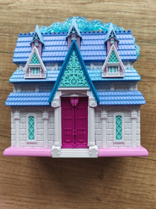 Замъкът на Елза и Анна