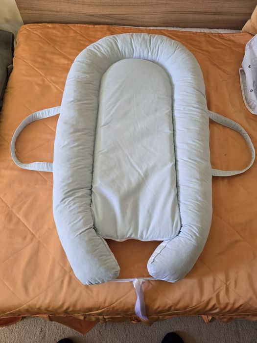 Гнездо за новородено дете бебе