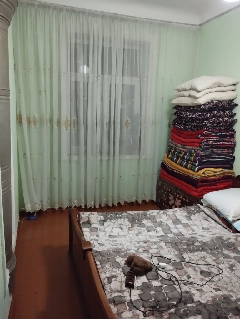 Продается трёхкомнатная квартира
