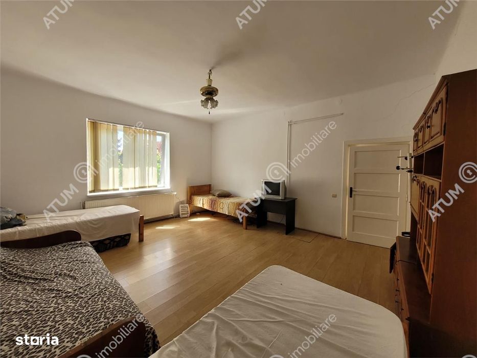 Casa individuala 3 camere 2 bai curte proprie Calea Dumbravii Sibiu