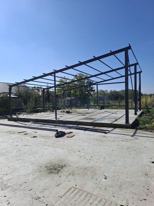 Vând structură metalică din stoc 9x25x4m
