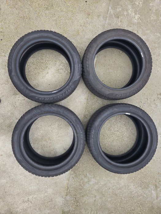 Set Anvelope Iarna Pirelli Sottozero 3 / 245 45 18 / 275 40 18 /