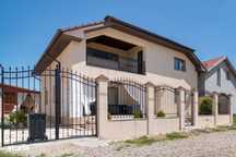 Casa deosebita din categoria lux de vanzare,Baile 1 Mai/Rontau