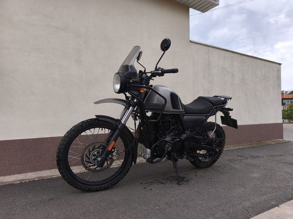 Royal Enfield Himalayan 411 2023