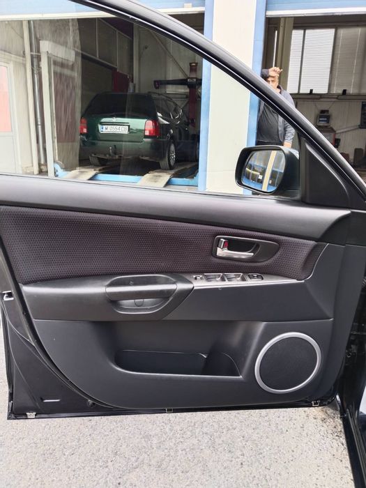 Мазда 3  1.6 HD  109 hp