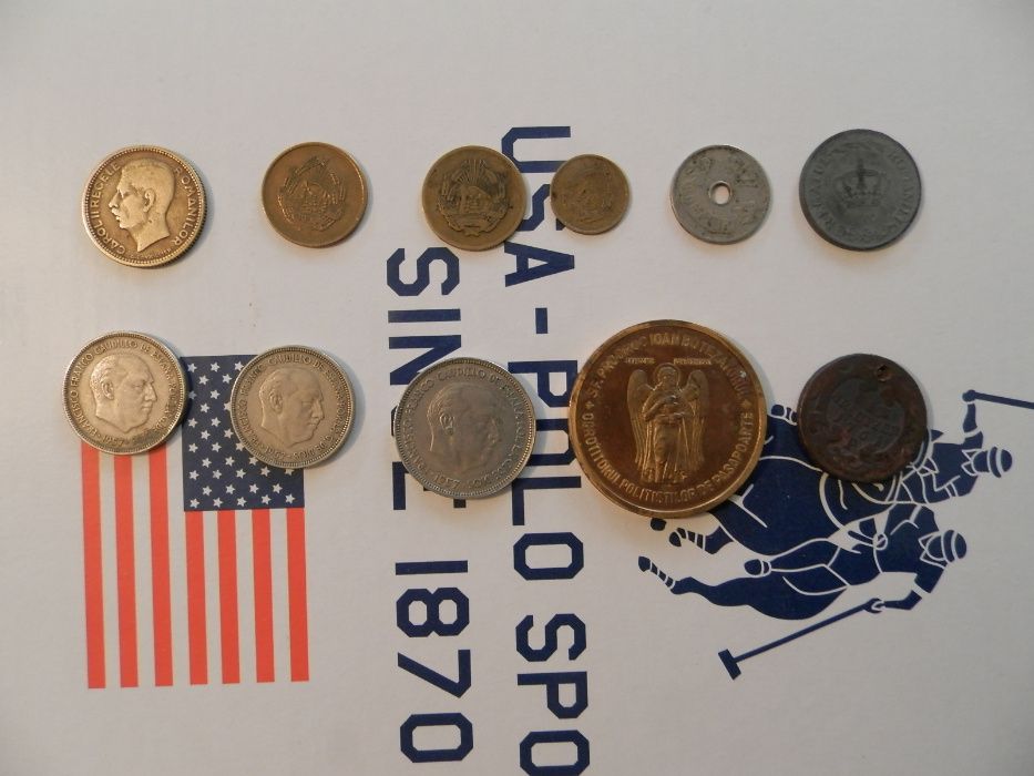 11 Monede Vechi Romanesti si straine - Pret 120 lei toate.