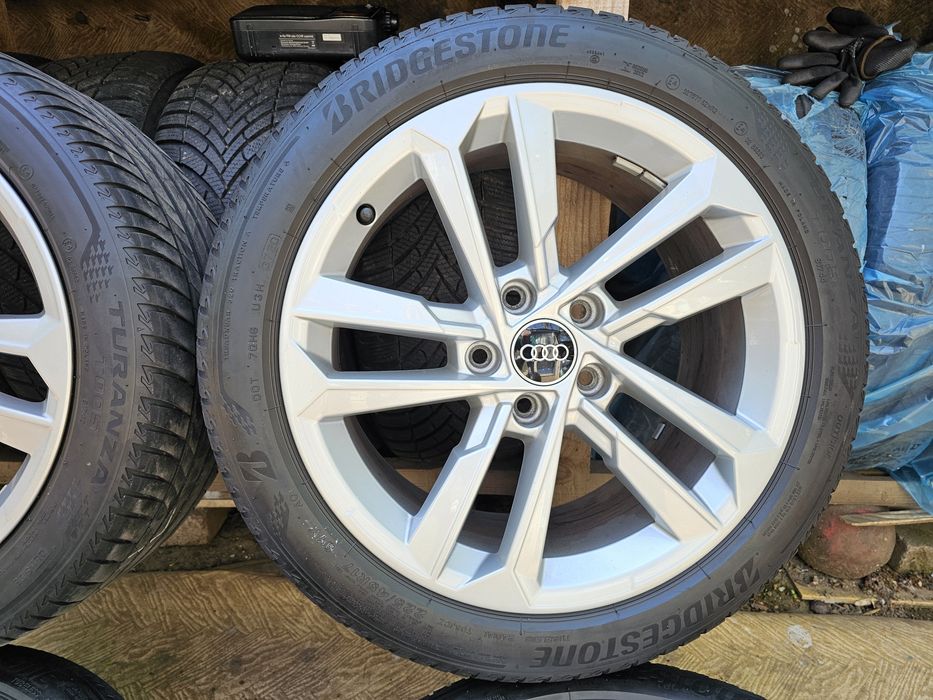 Jante aliaj 17" Audi/Volkswagen/Skoda cu anvelope vara 225/45/17