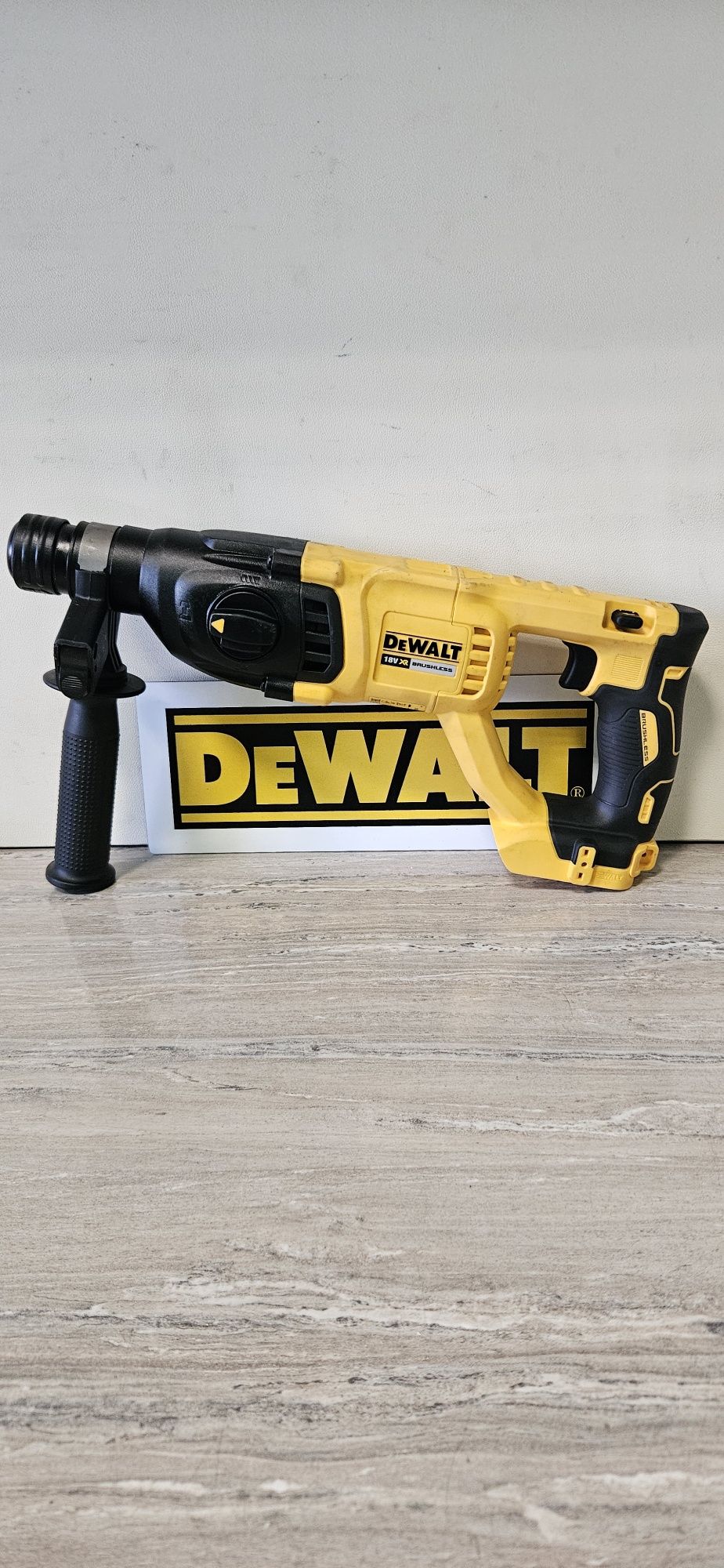 Dewalt Перфоратор DCH033 18V.BRUSHLESS