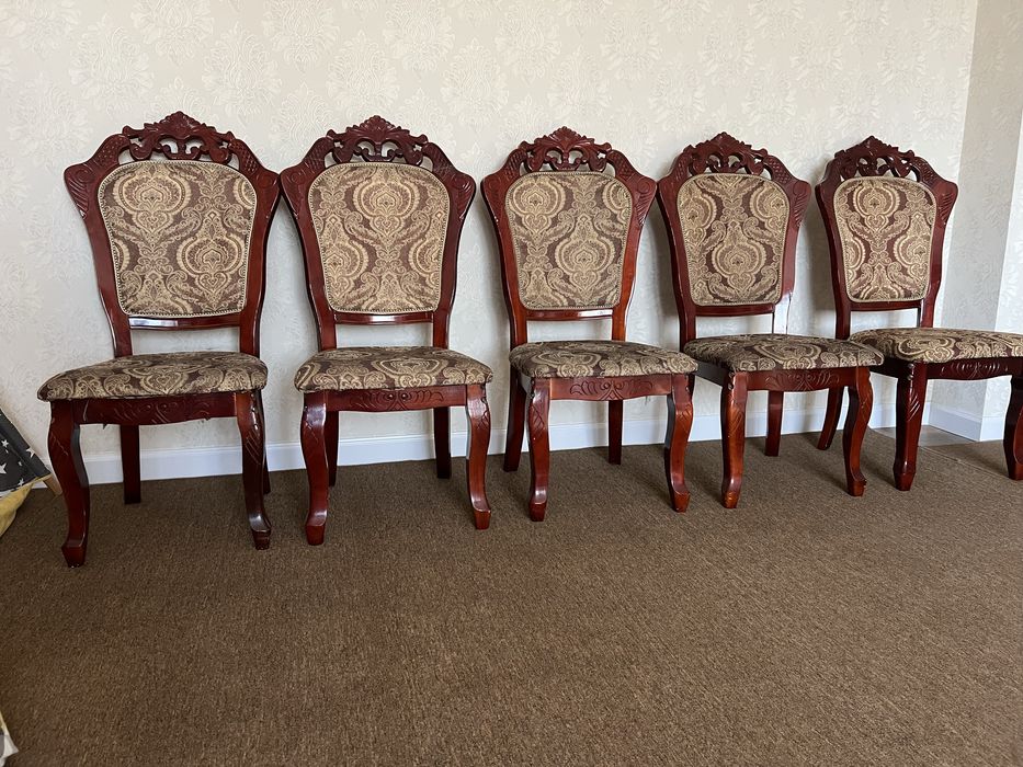 Набор стульев 5 штук