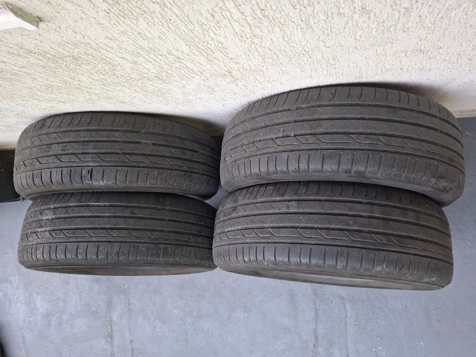 400 lei - Vând anvelope Bridgestone Turanza 215/60/R17 96H