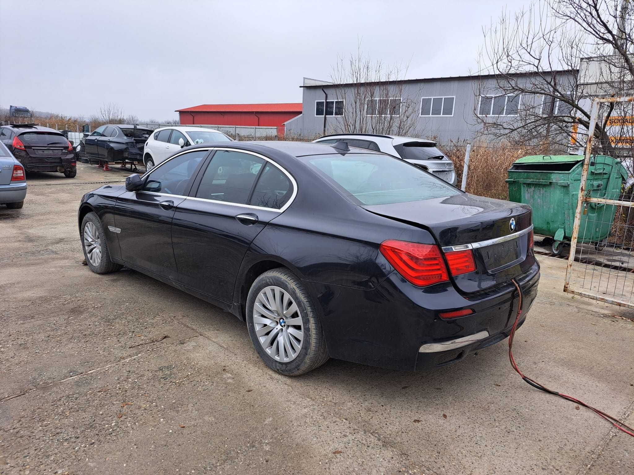 Dezmembrez Bmw F01 740XD M-PACK 306 Cai 2011 176.000 KM