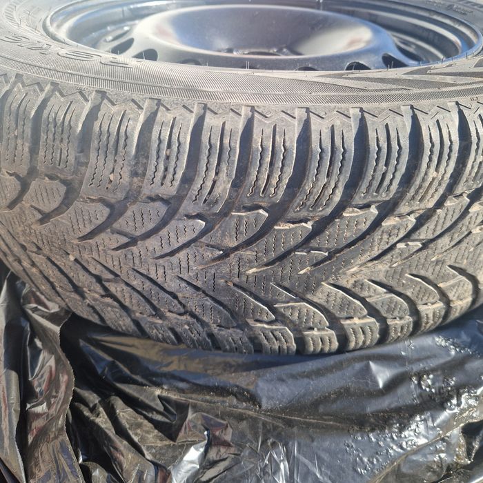 Jante tabla cu cauciucuri