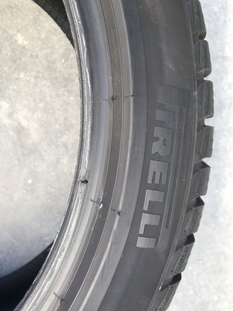 Set Anvelope Cauciucuri Pirelli 245/40R18 97V Originale cu Profil 7mm