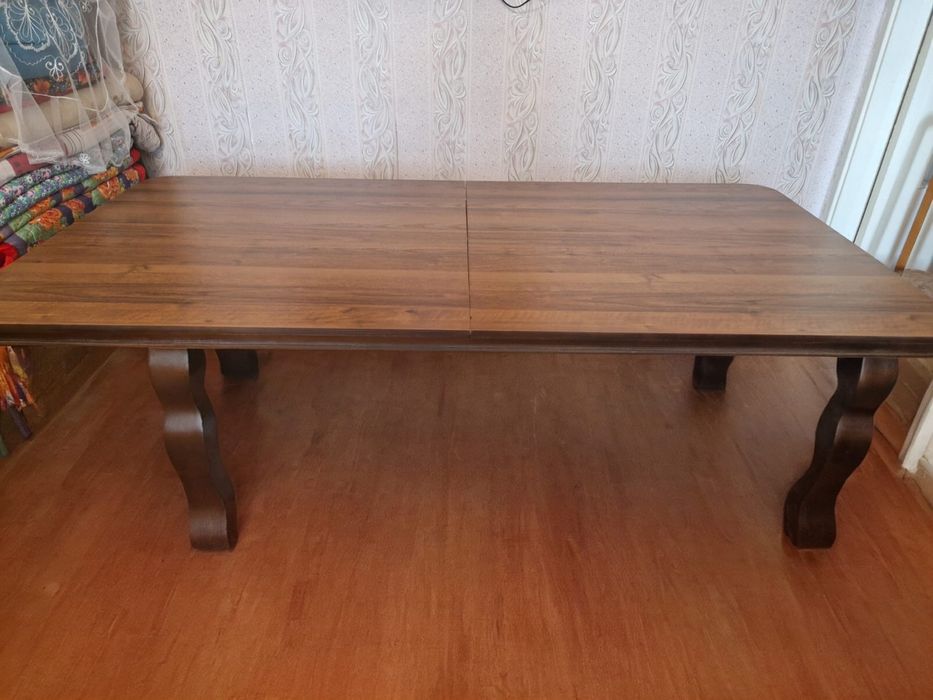 Продам стол  из натурального дерева