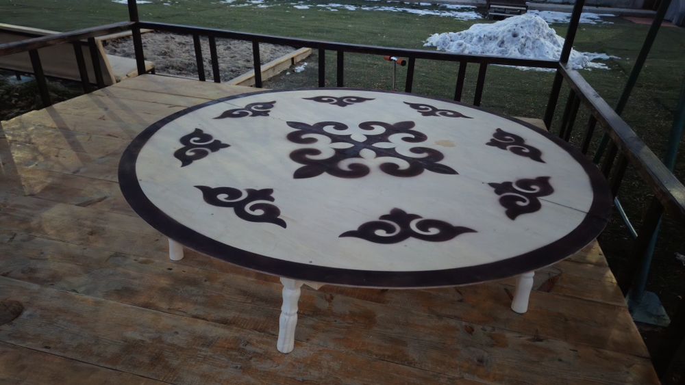 Стол Жер национальный