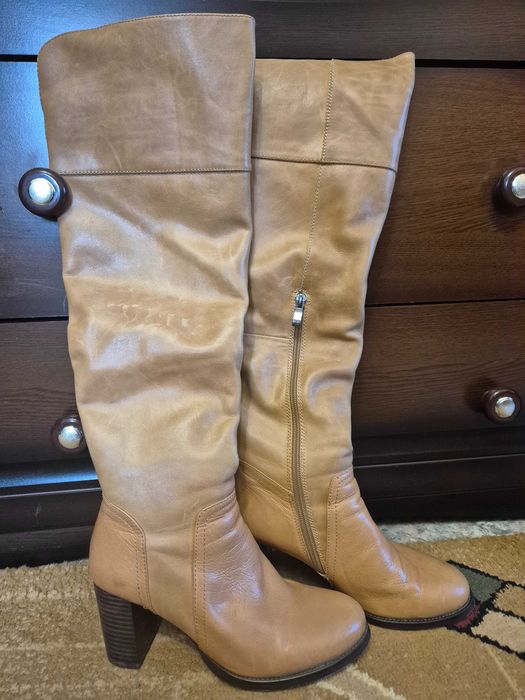 Продам демисезонные сапоги