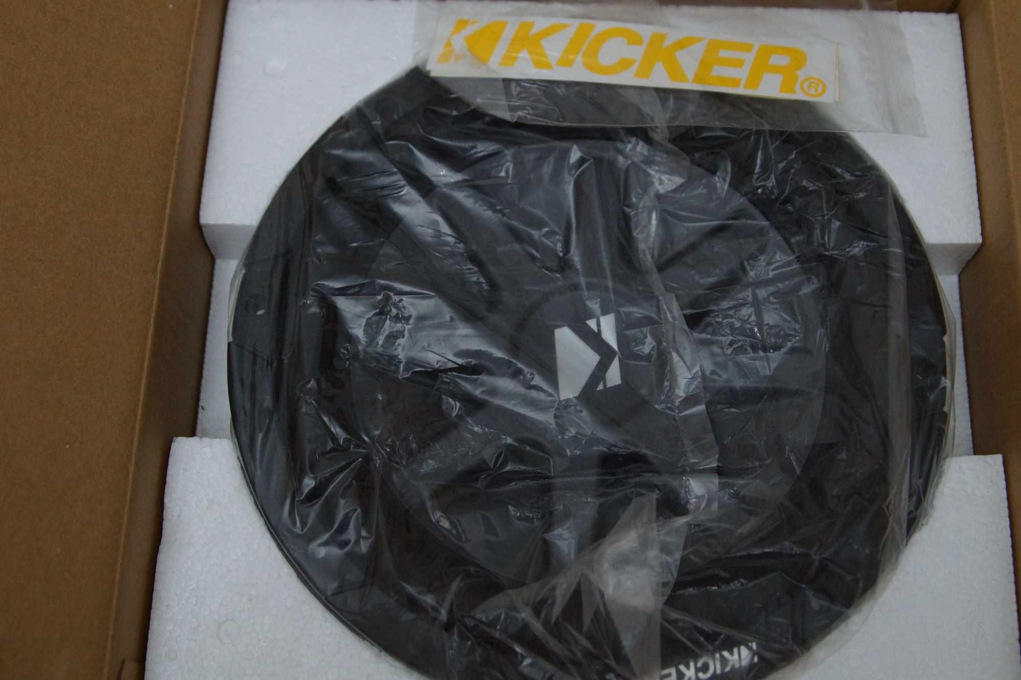 Сабвуфер 12" Kicker 10C124 30см