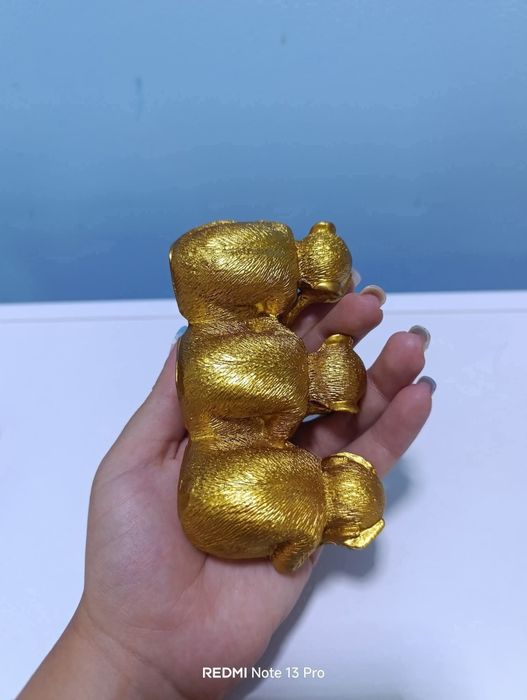 Не знам, не чух , не видях
Материал - полезерин 
Цена 25 лв