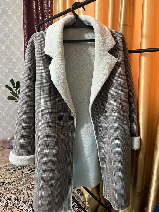 Продам верхную одежду