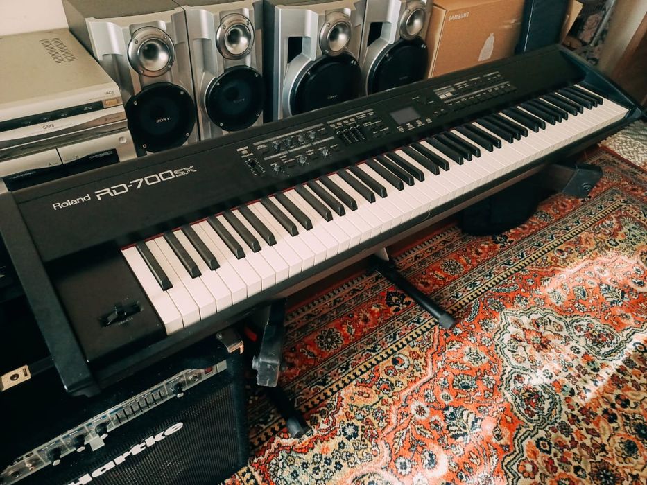 Синтезатор Roland RD-700sx