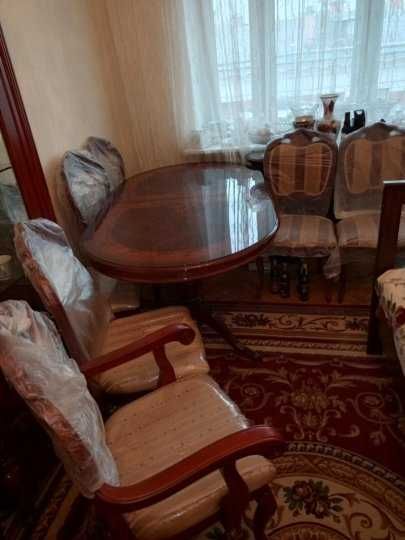 Срочно продам бу Стол с стульями комплект