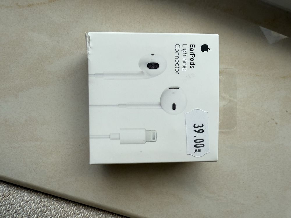 IPhone 13 pro, 128 MB, Sierra blue с подарък слушалки