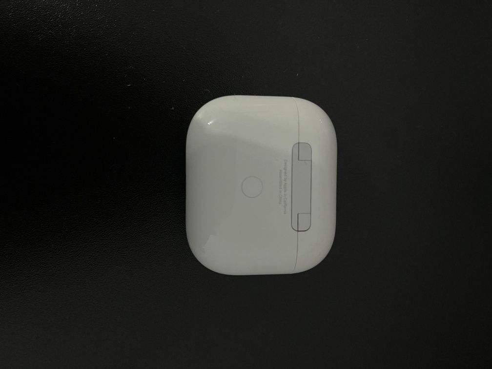 Продам AirPods 3