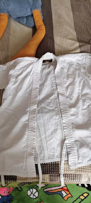 продаю комплект кимано для боевых искусств