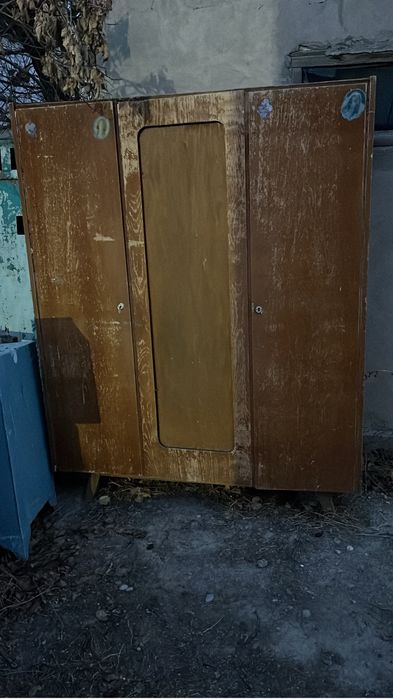 Шкаф айна вешалка