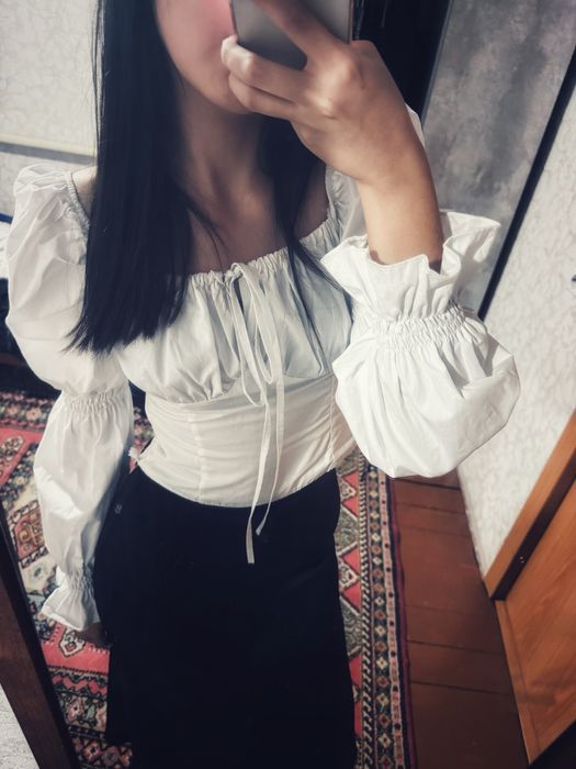 белый топик, рубашка