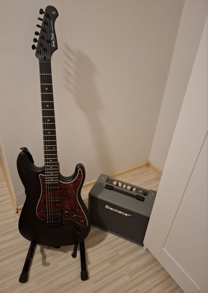 Harley Benton ST-20HSS SBK + усилвател Blackstar и аксесоари