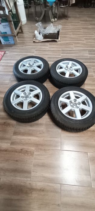 Jante auto aliaj și tablă