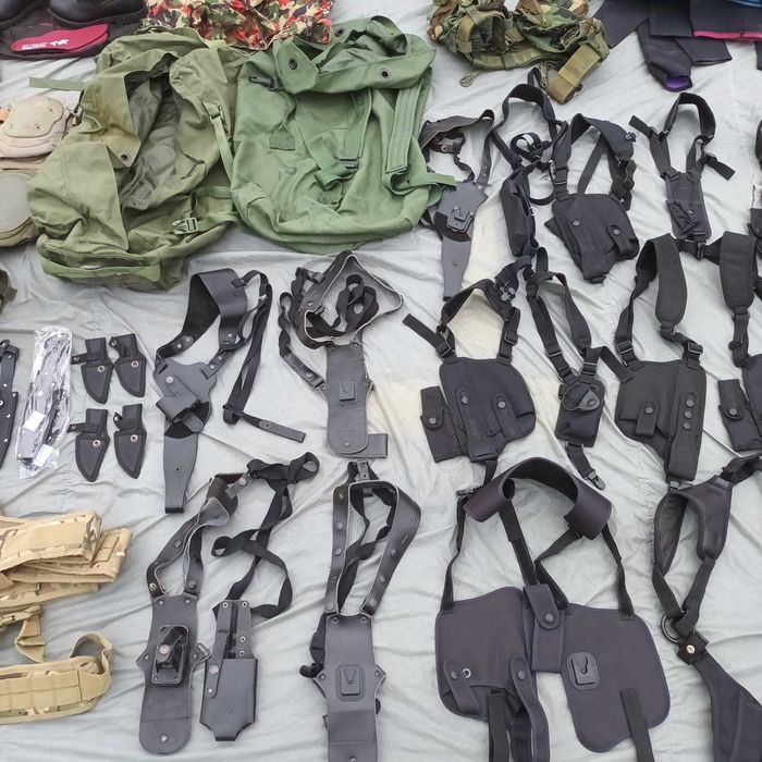 Diferite hamuri de politie, provenienta Marea Britanie.