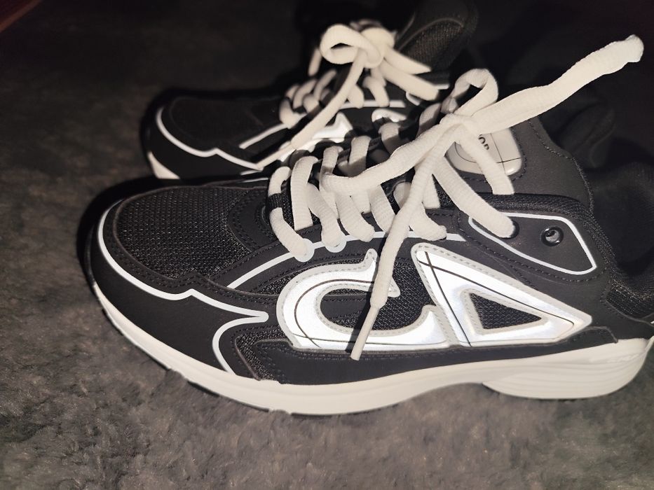 Dior b30 black and white