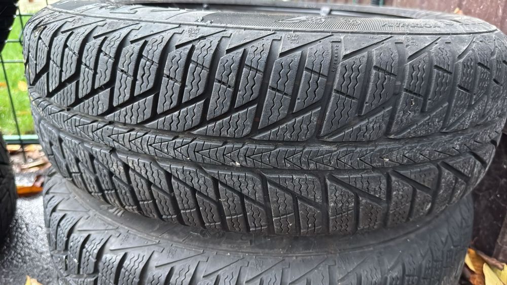 Roti complete iarnă 186 65 R15 Logan Sandero Doker