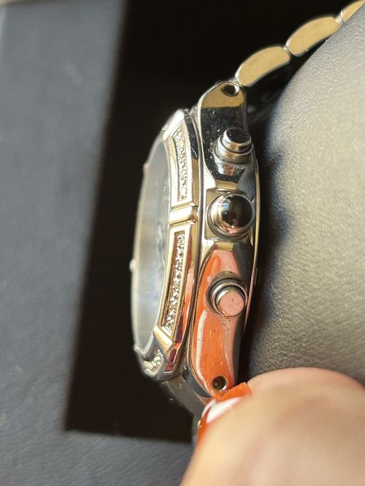 Дамски часовник CITIZEN с диаманти