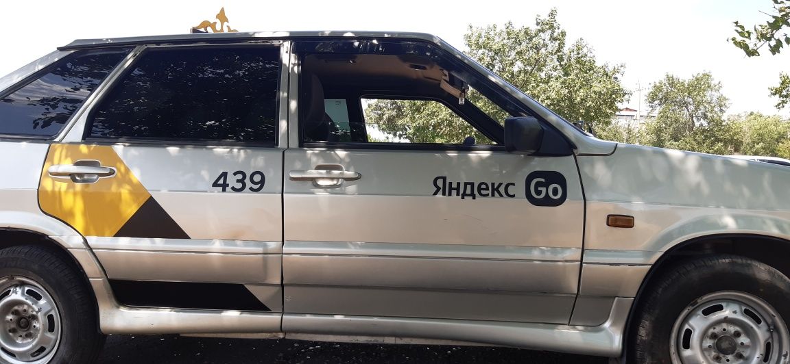 Яндекс наклейка Магнит ваз 2114