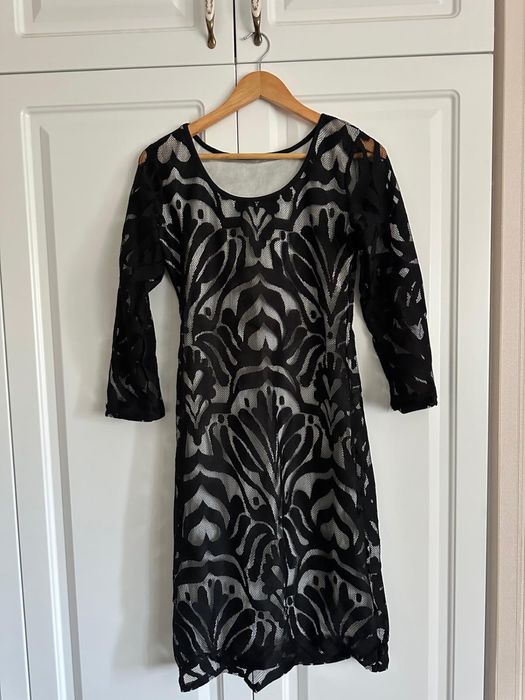 Rochie din dantela , cu maneca trei sferturi , masura L