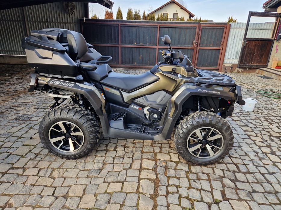 Can am ,Bombardier,outlander Limited 1000R