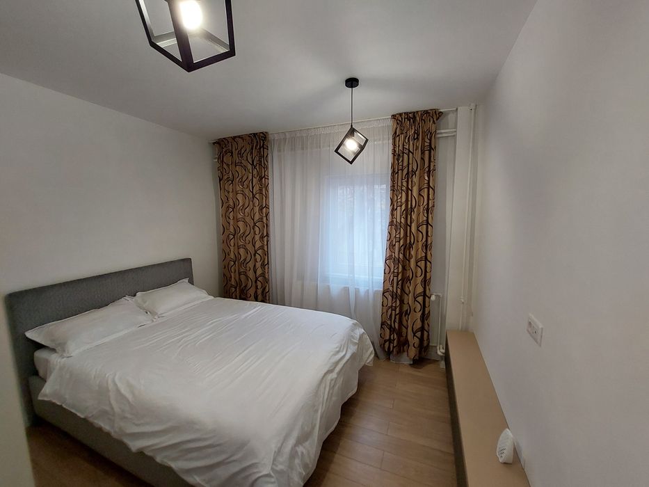 Inchiriez apartament cu 2 camere in regim hotelier