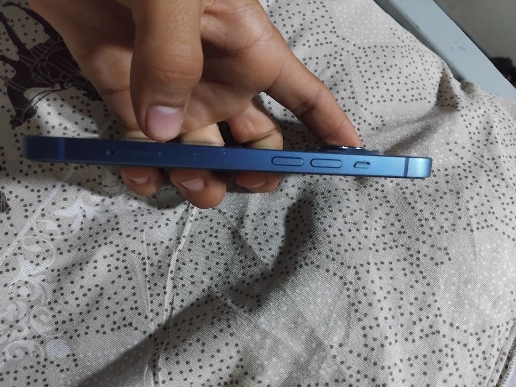 Iphone   -   13.