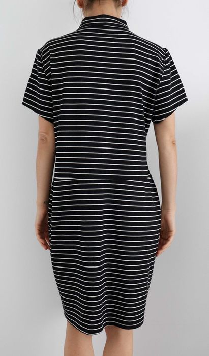 Vand rochie neagra marimea 44