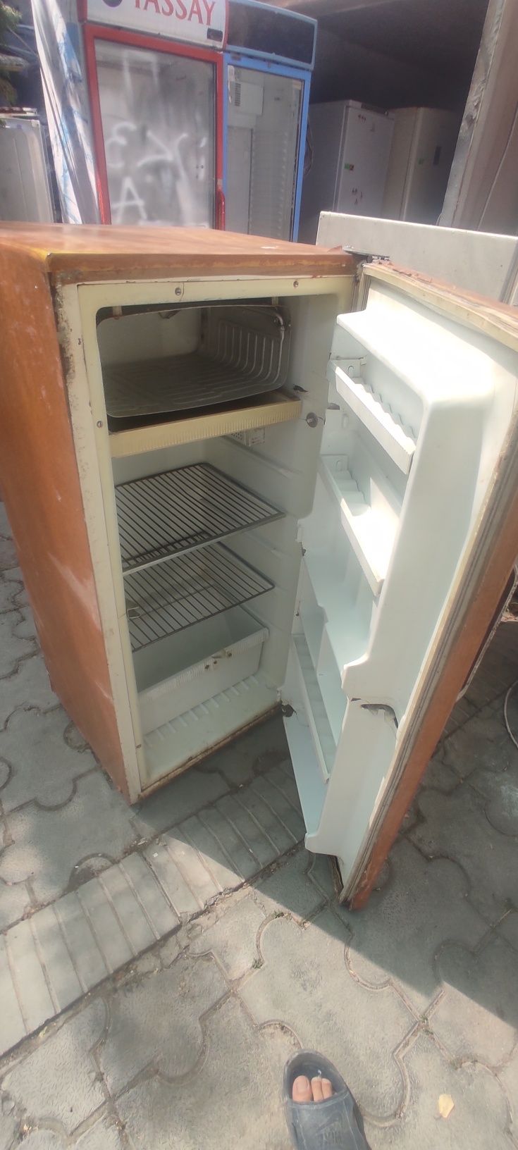 Холодильник с доставкой