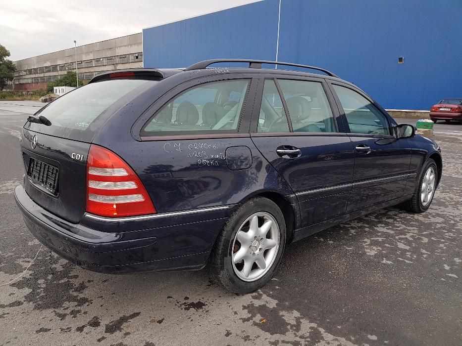 На Части! Mercedes C-Класа W203 270 CDI Ръчни Комби Кожа Avangarde